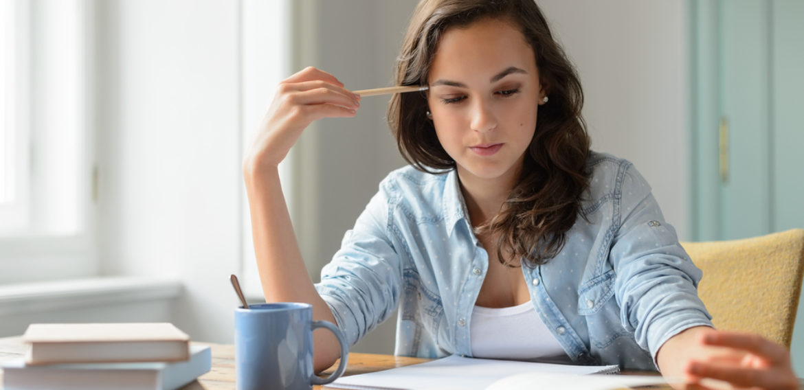 Pros and Cons of Studying Online - Anglotopia.net
